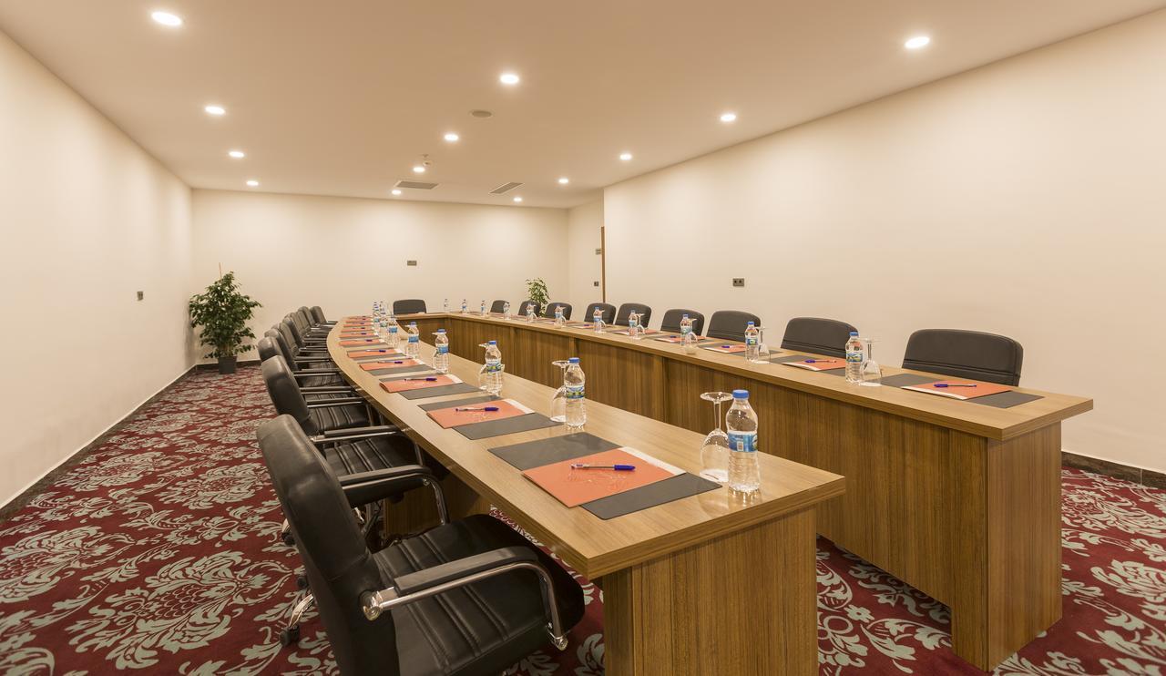 גזיאנטפ Yilmazoglu Park Hotel מראה חיצוני תמונה